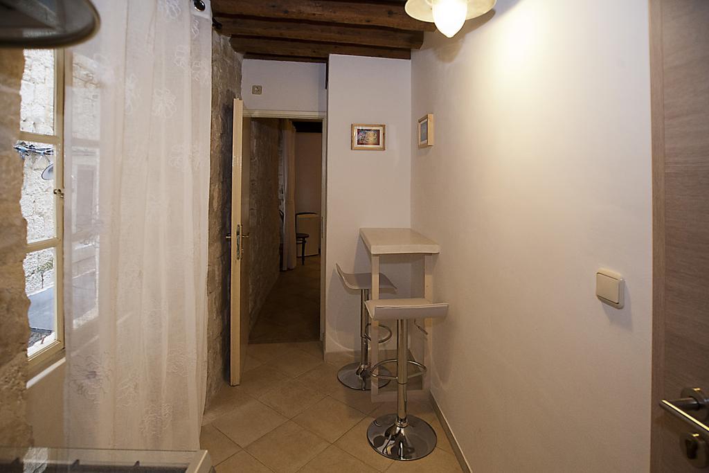 Rooms Livia Trogir Ruang foto