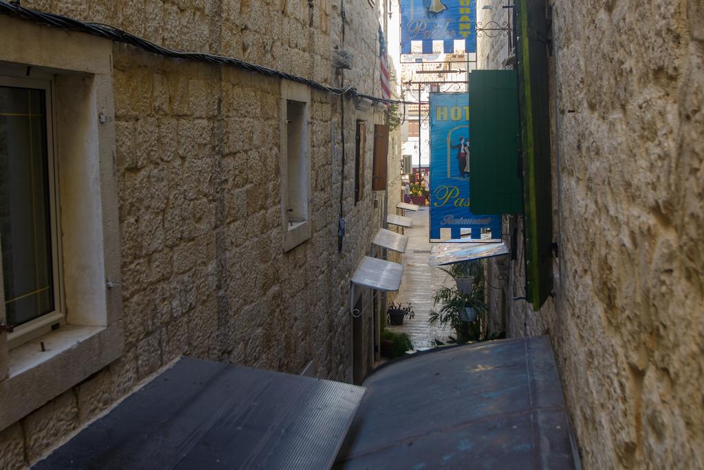 Rooms Livia Trogir Ruang foto